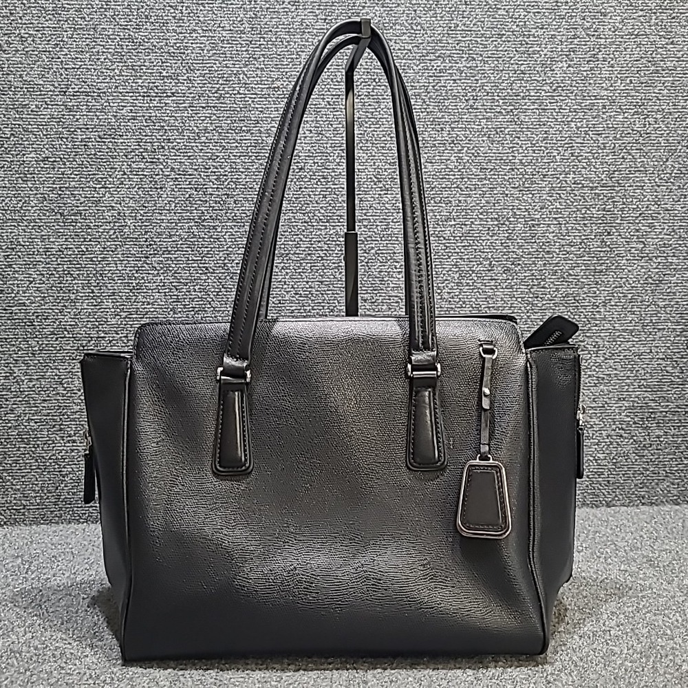 TUMI‎ Sinclair Lynn Large Leather Tote - Black
